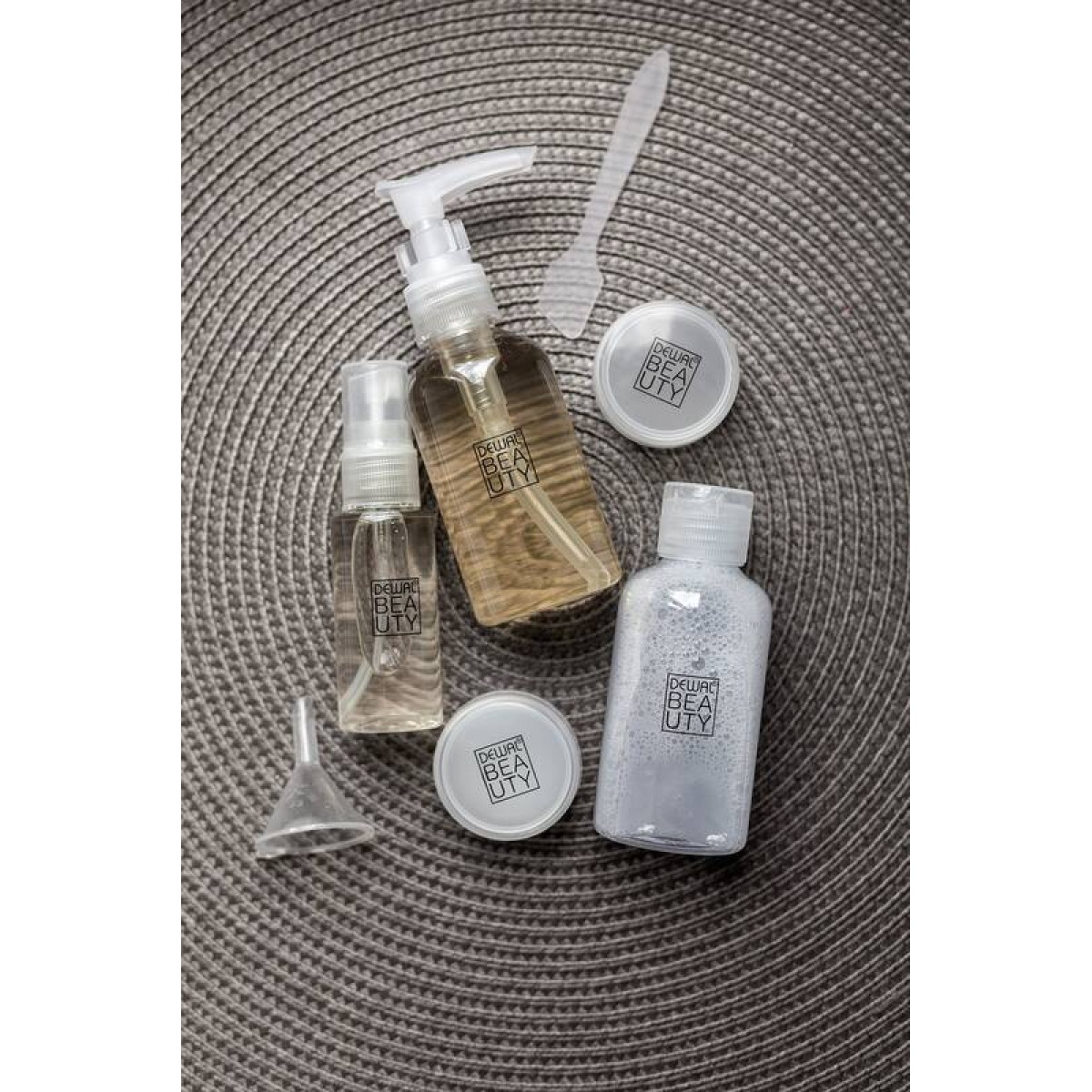 Дорожный набор баночек для путешествий Dewal Beauty DBTS5D 6