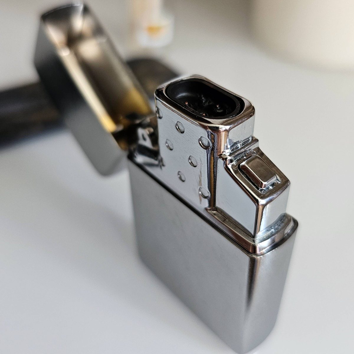 Электронная зажигалка ZIPPO 207-65828, USB, электроимпульсная 9