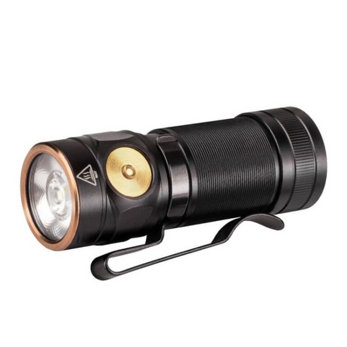 Фонарь Fenix E18R Cree XP-L HI