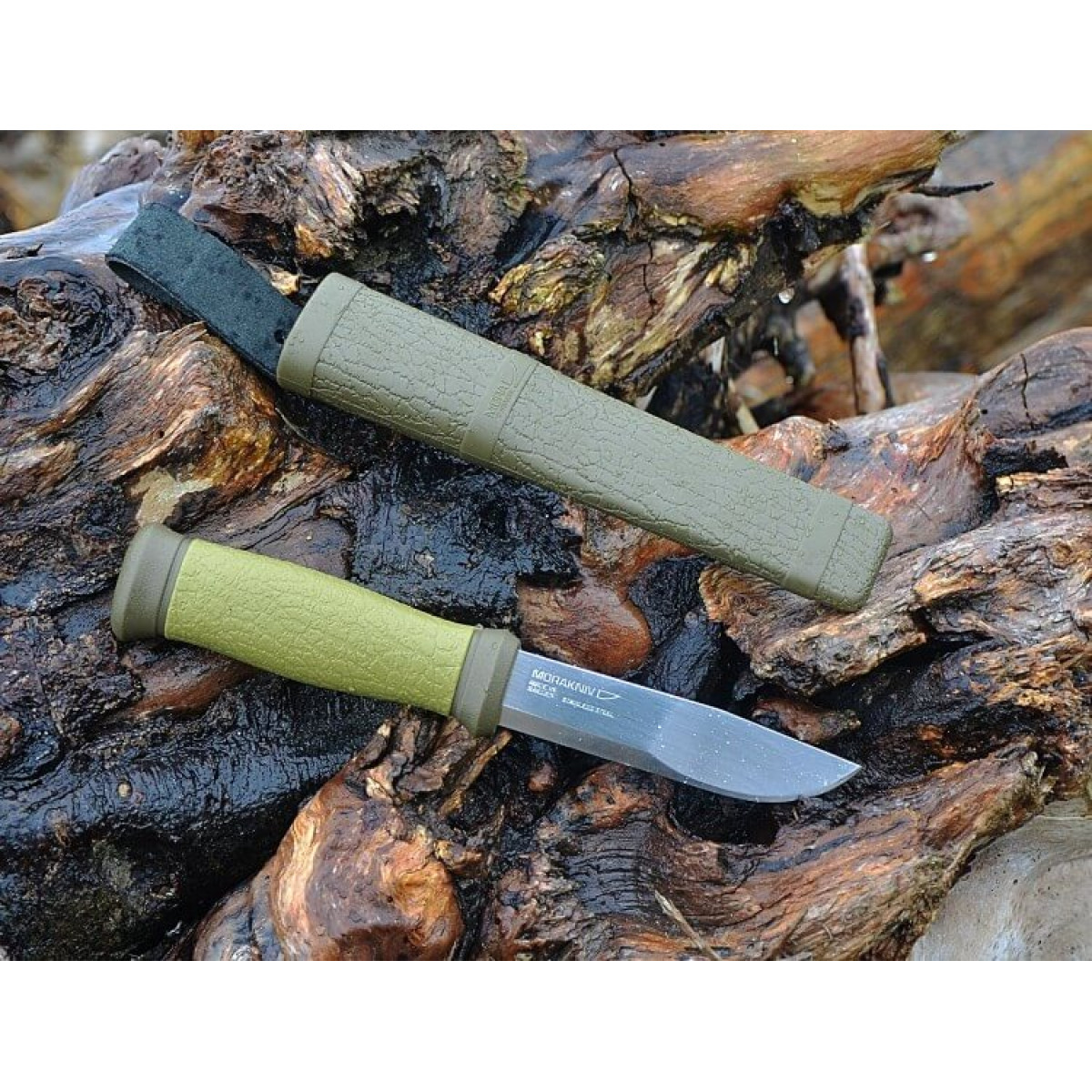 Нож туристический Morakniv Outdoor 2000 Green, нержавеющая сталь, зеленый, с ножнами, 10629 3