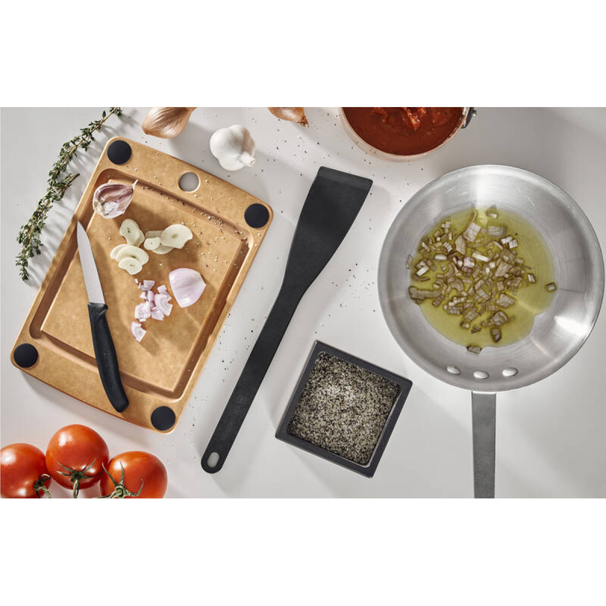 Лопатка со скошенным краем Kitchen Utensils Victorinox 7.6203.3 2