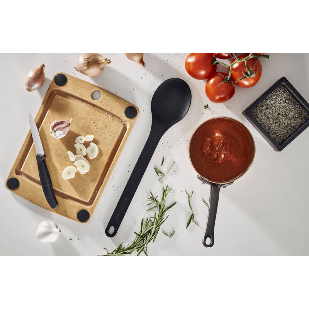 Ложка Kitchen Utensils VICTORINOX 7.6202.3 2