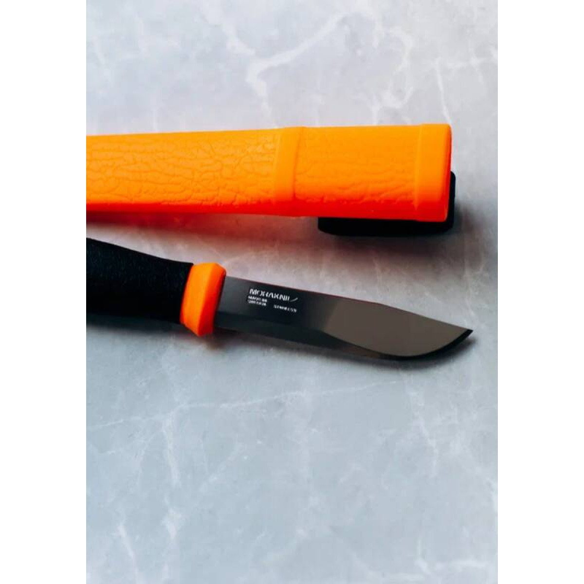 Нож туристический Morakniv Outdoor 2000 Orange, нержавеющая сталь, оранжевый, с ножнами, 12057 3