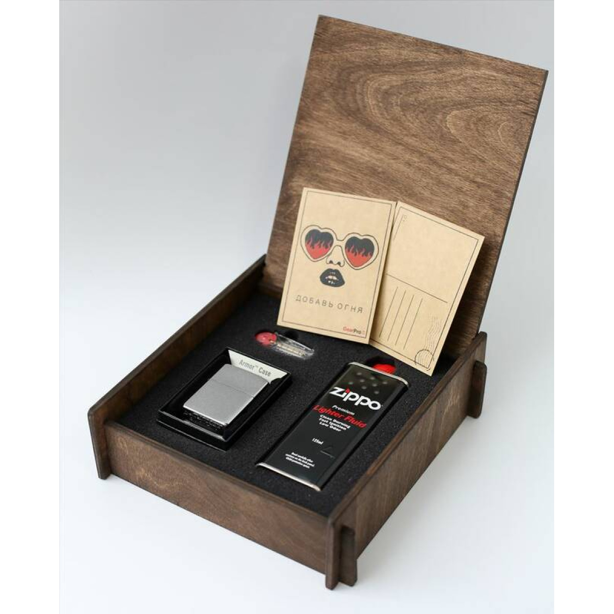Подарочный набор оригинальная зажигалка Zippo 162 с топливом 125 мл + кремнии в деревянной коробке 3