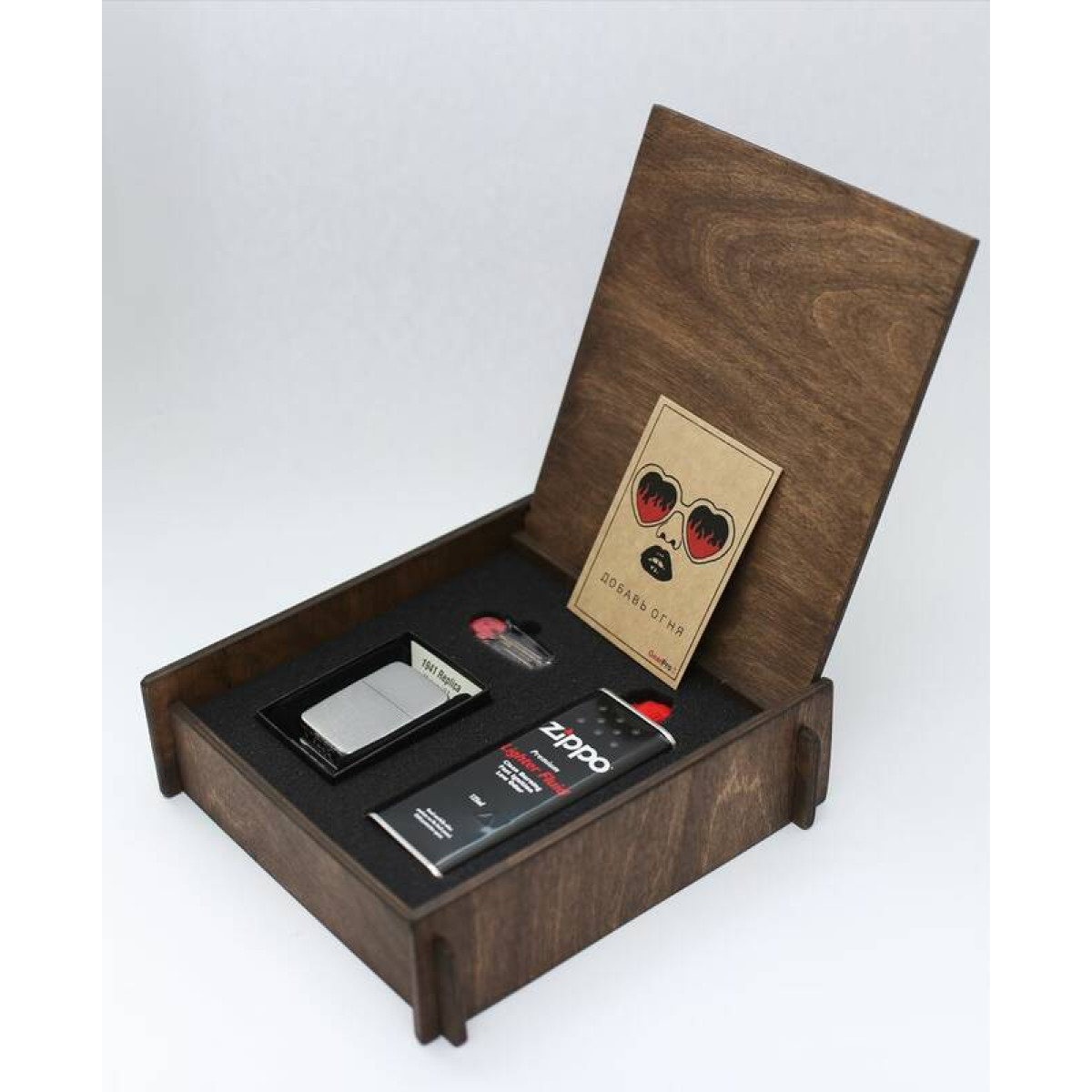 Подарочный набор оригинальная зажигалка Zippo 1941 с топливом 125 мл + кремнии в деревянной коробке 2