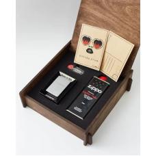 Подарочный набор оригинальная зажигалка Zippo 24335 с топливом 125 мл + кремнии в деревянной коробке