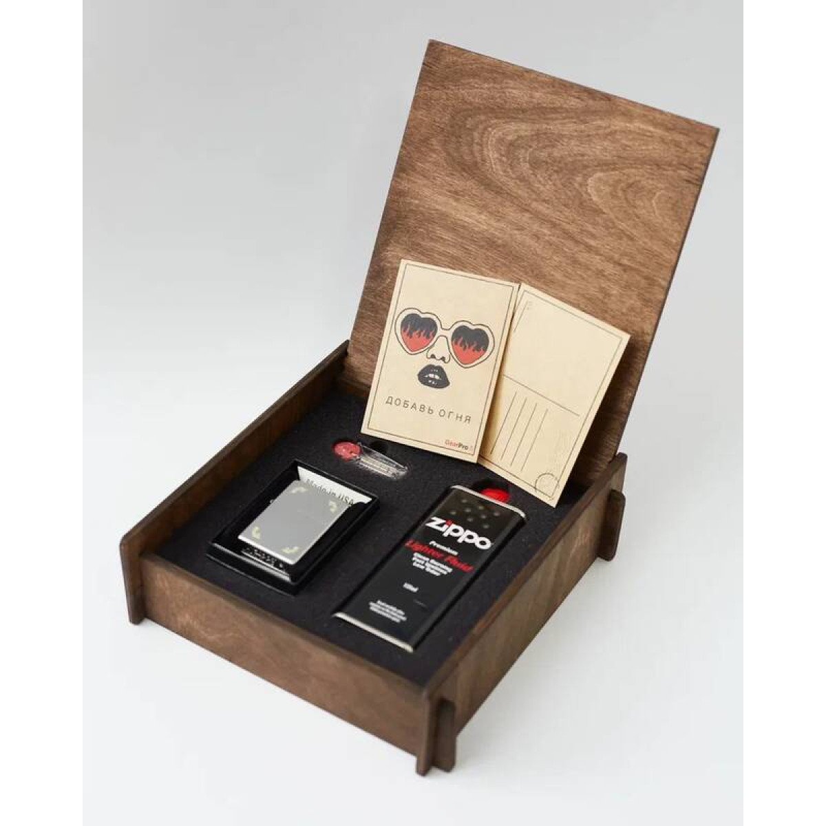 Подарочный набор оригинальная зажигалка Zippo 28458 с топливом 125 мл + кремнии в деревянной коробке 3