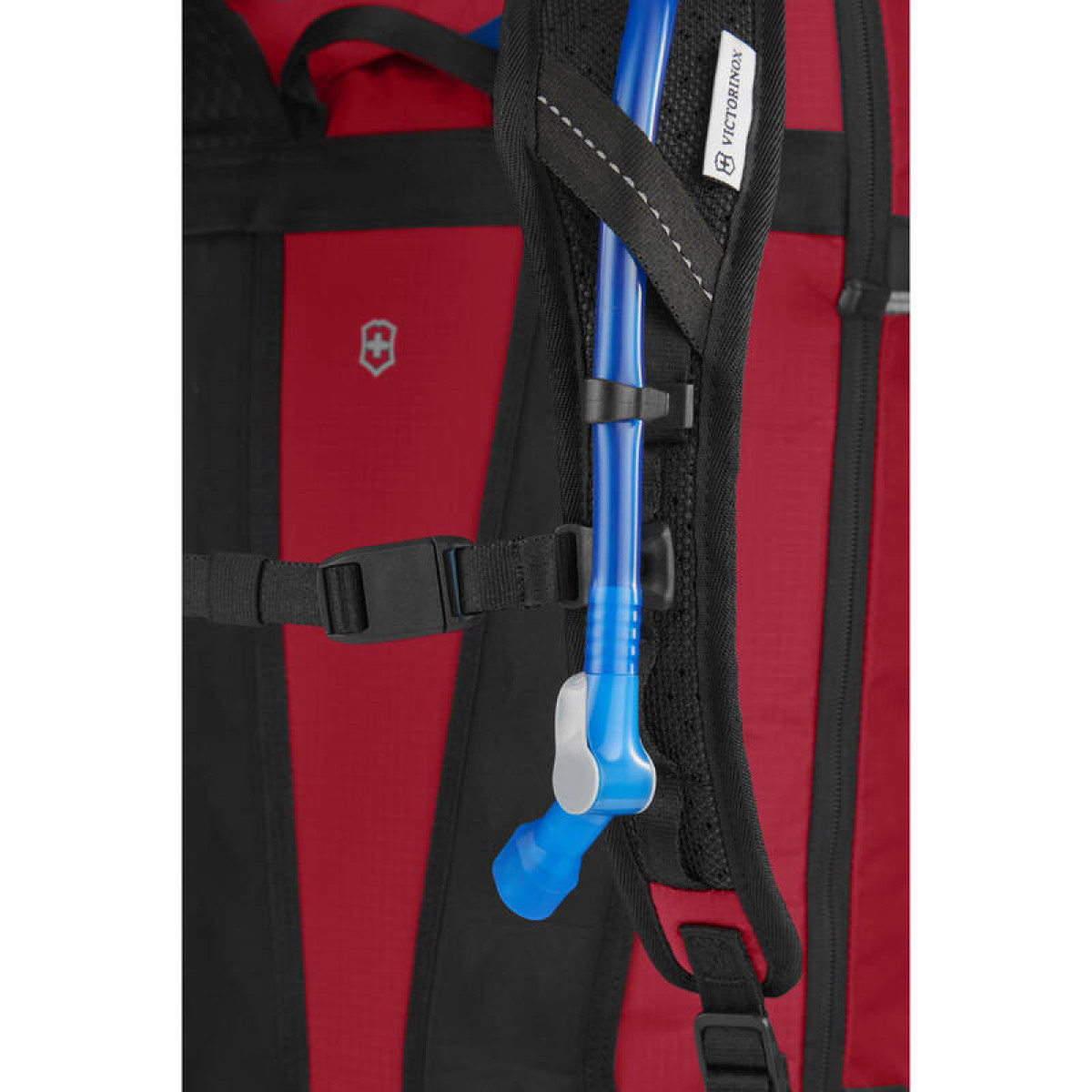Рюкзак VICTORINOX Altmont Active L.W. Rolltop Backpack красный 2
