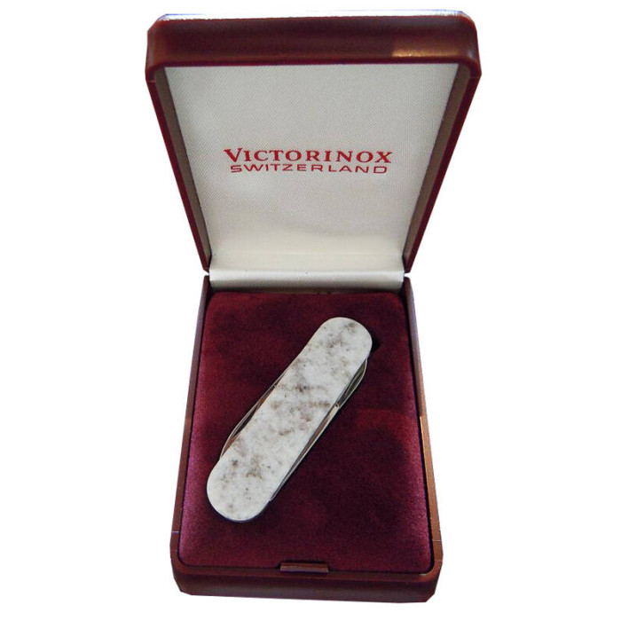 Нож-брелок Victorinox Classic LE, 58 мм, 4 функции, рукоять из натурального камня, "Bethel White" (п