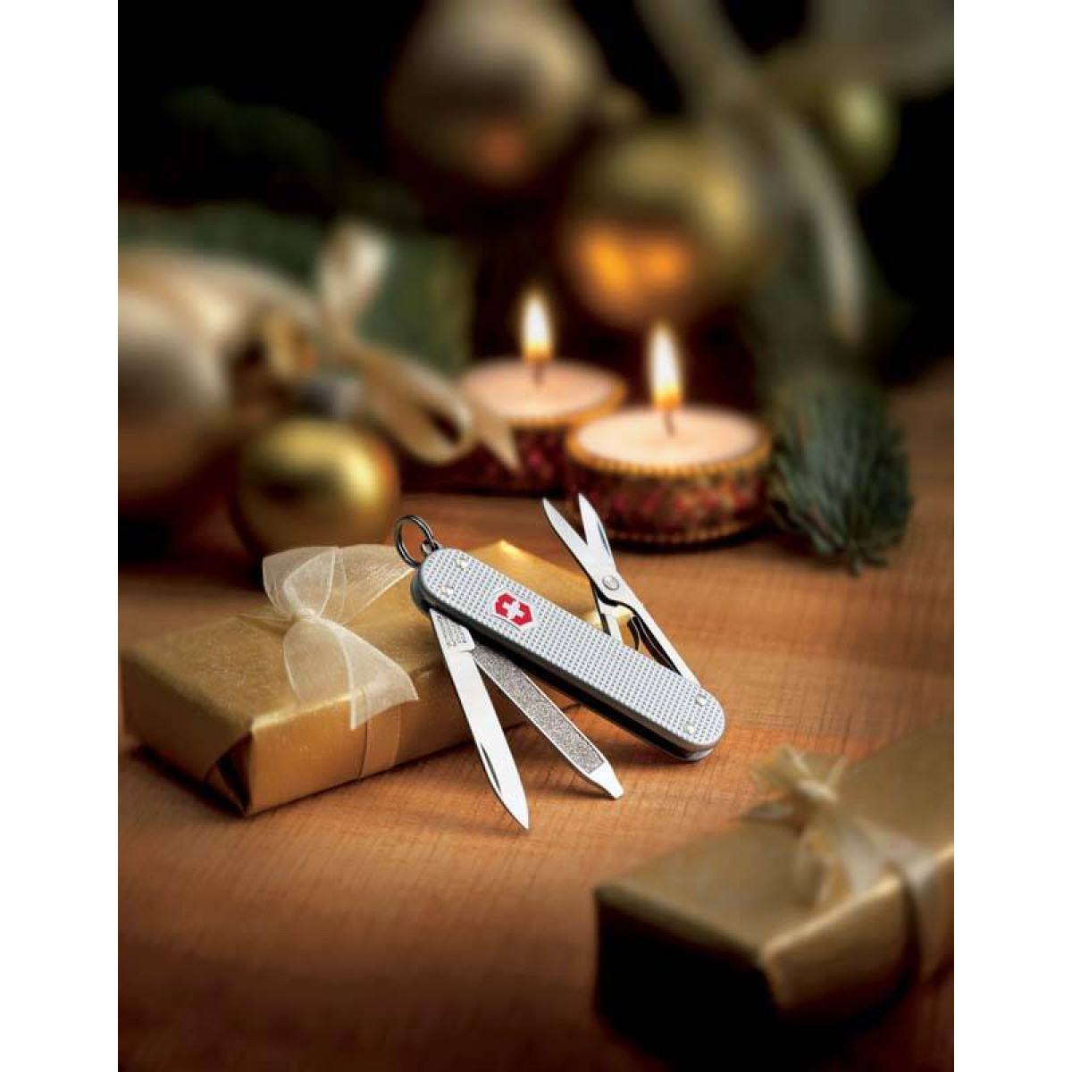 Нож-брелок Victorinox Classic, 58 мм, 5 функций, серебристый 3