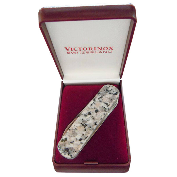 Нож-брелок Victorinox LE, 74 мм, 4 функции, рукоять из натурального камня, "Rosa Betha" (подарочная