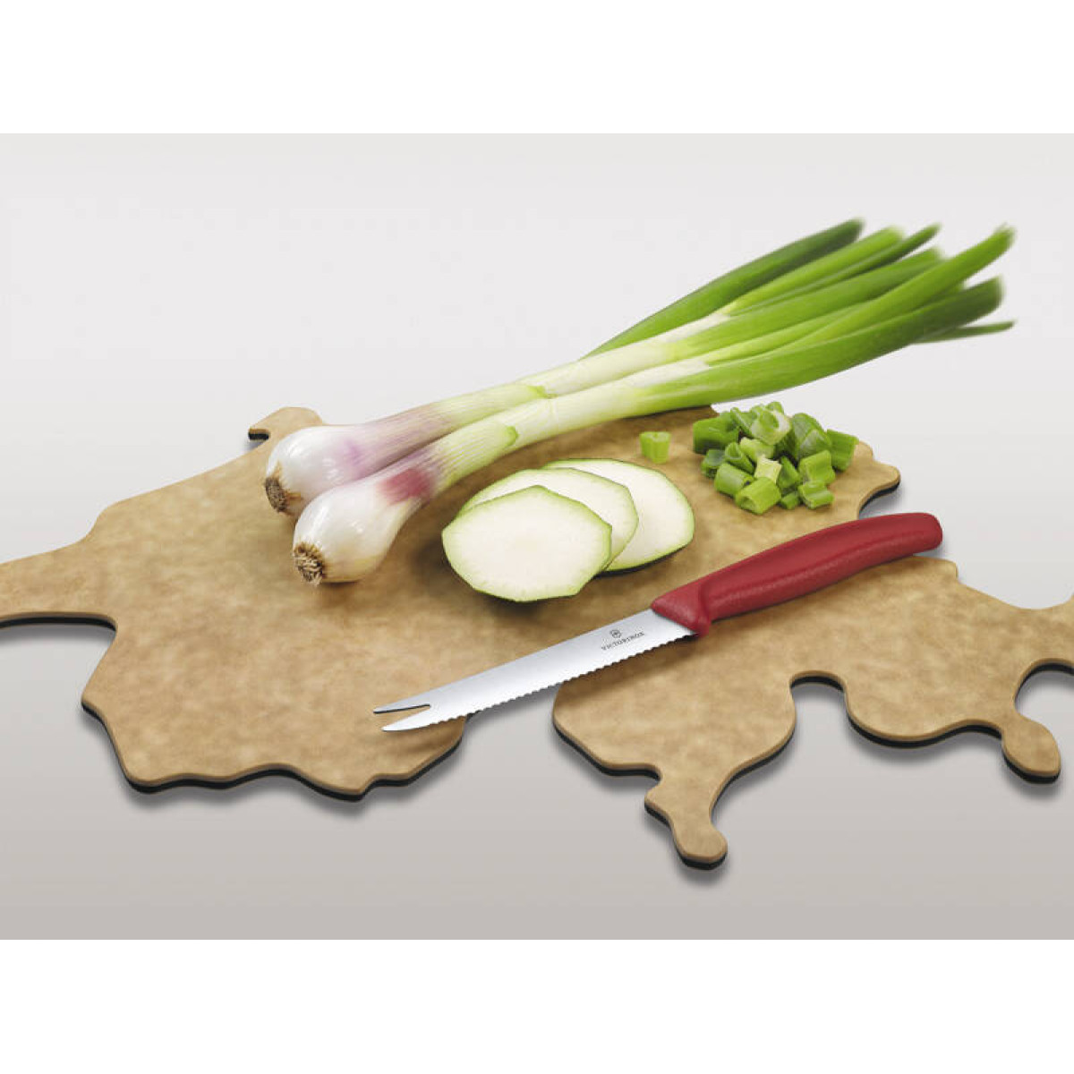 Набор Victorinox Swiss Map: нож для овощей и сыра 11 см + разделочная доска Epicurean 3