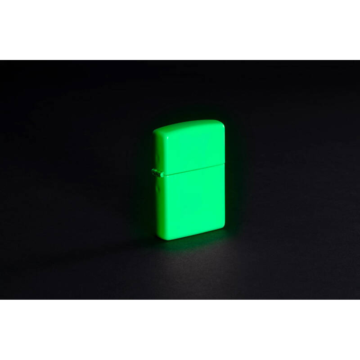 Зажигалка Classic Glow In The Dark Zippo 49193 9