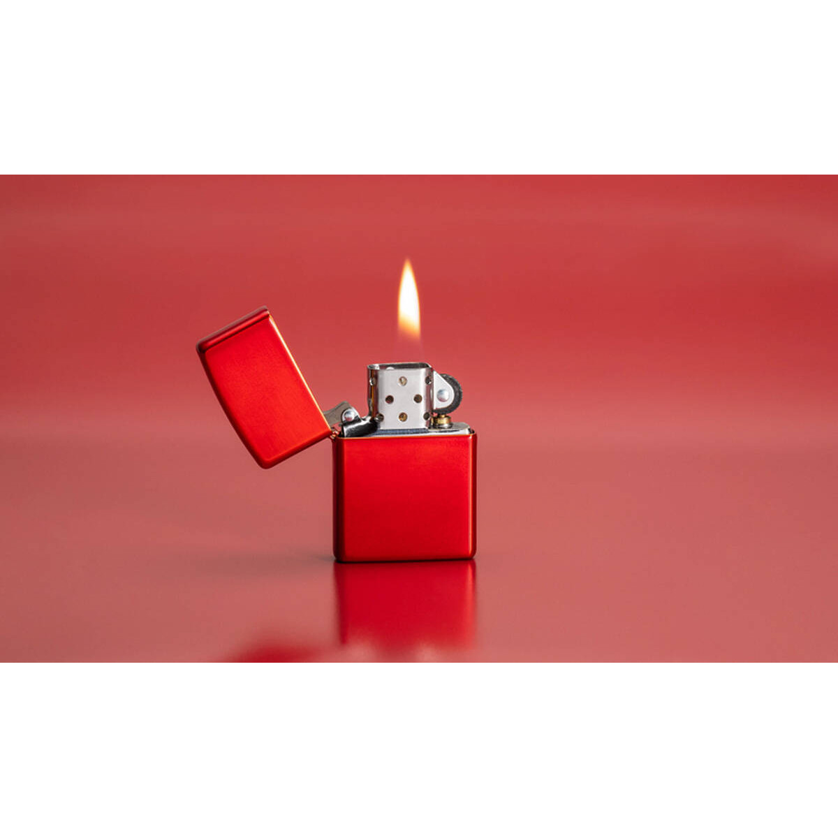 Зажигалка Classic Metallic Red ZIPPO 49475 4