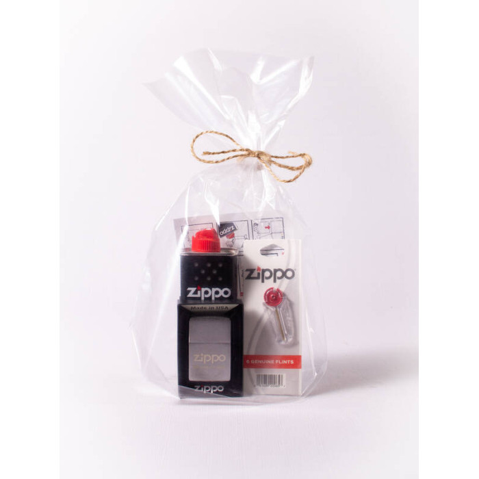 Набор из зажигалки Zippo 200 Name in flame c топливом 125 мл и кремнями