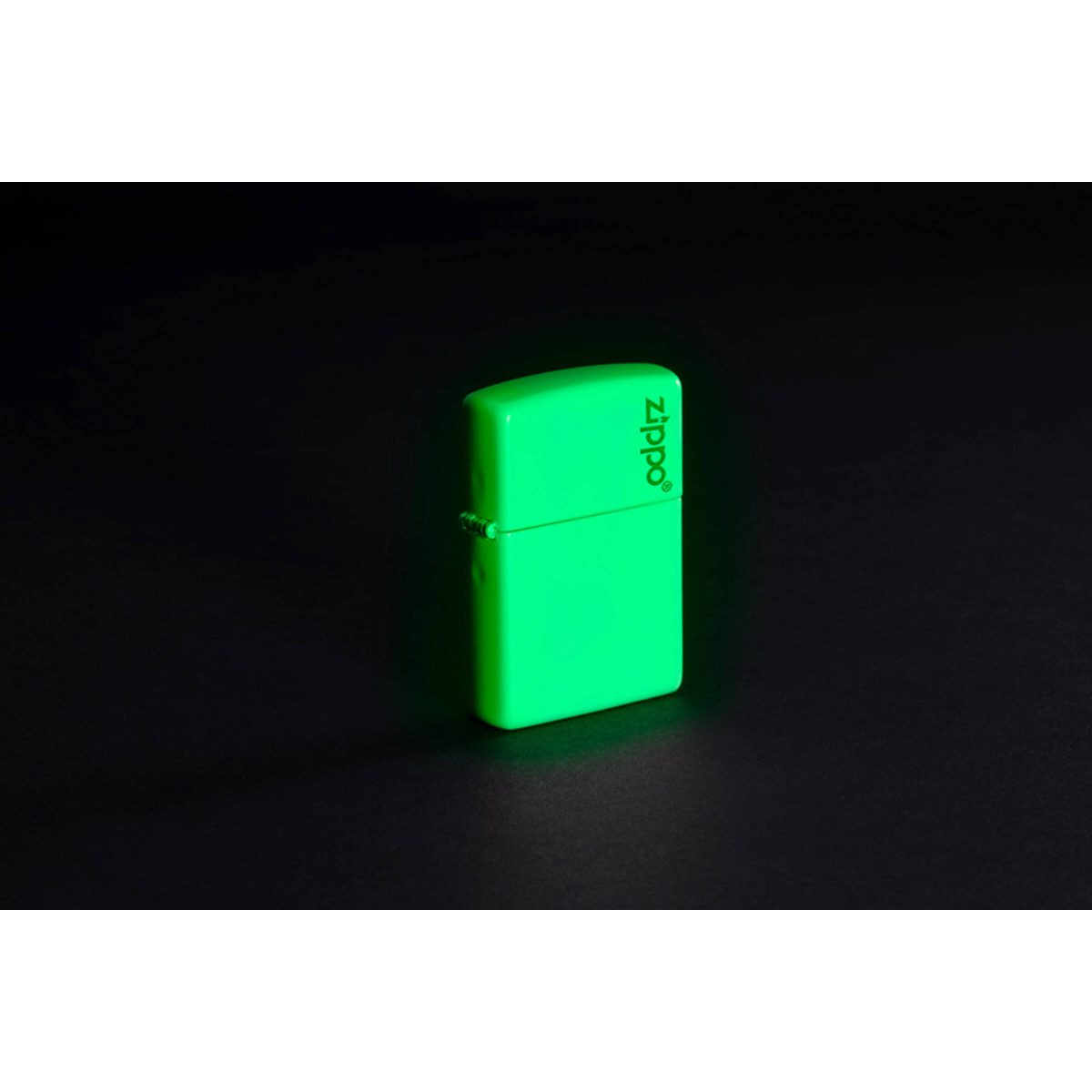 Зажигалка Zippo 49193ZL Classic Glow In The Dark + топливо и кремни в подарочной коробке 8