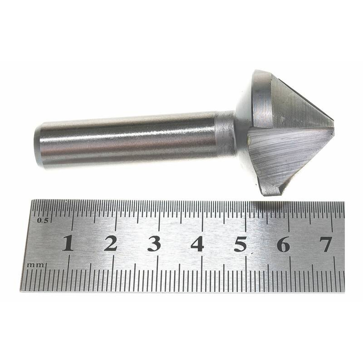 Зенкер конический 3-х канавочный Bucovice Tools 741300 4